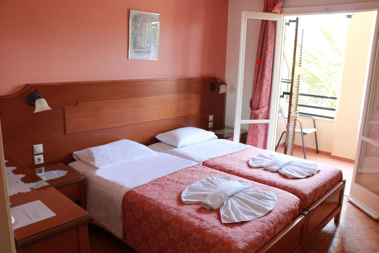 Fiona Apartments Roda  Extérieur photo