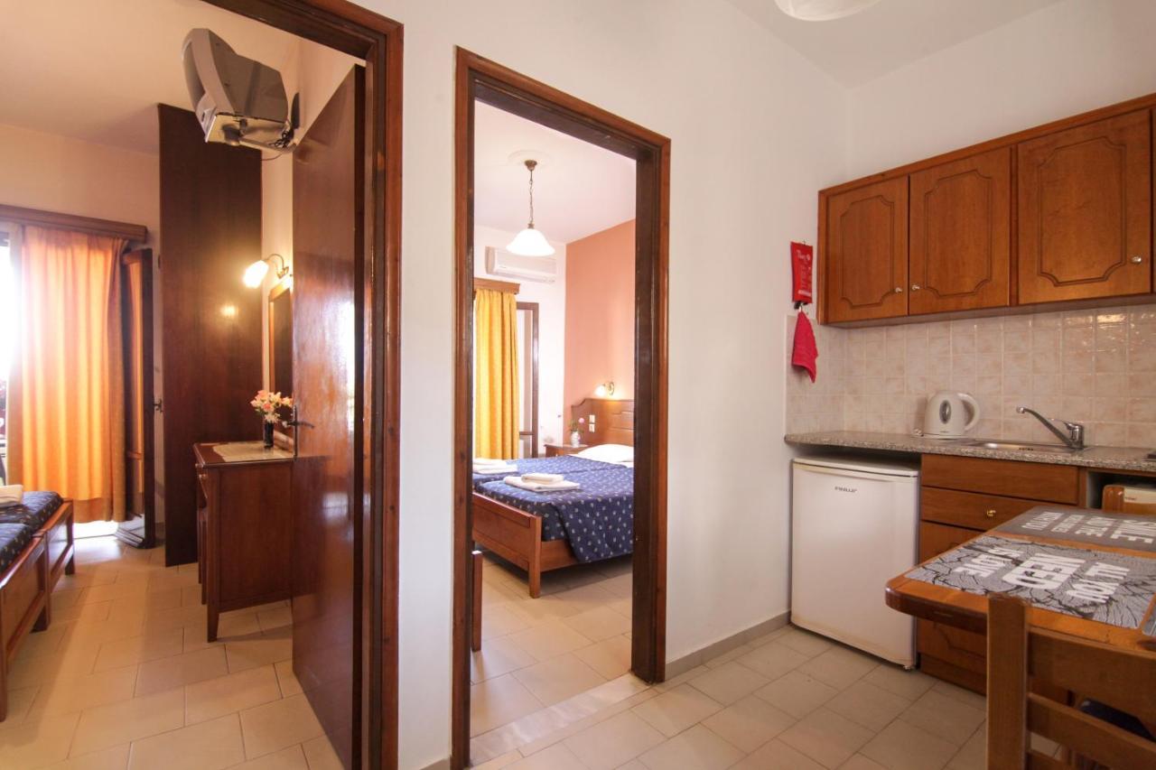 Fiona Apartments Roda  Extérieur photo