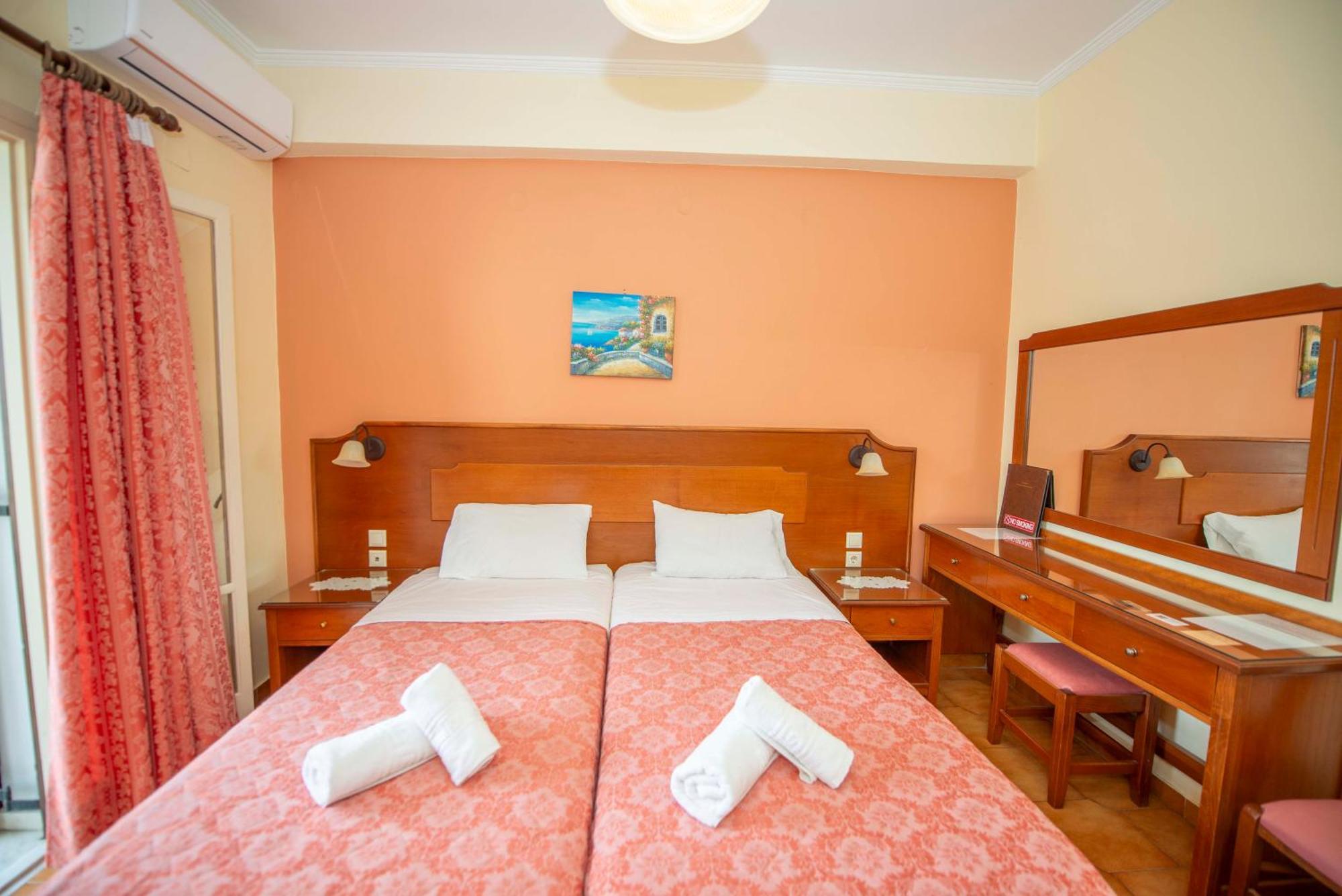 Fiona Apartments Roda  Extérieur photo