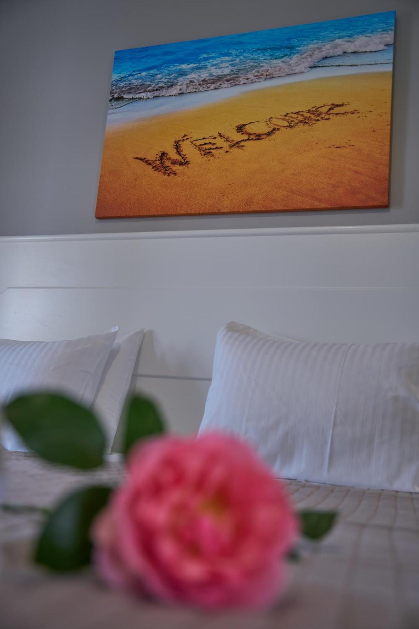 Fiona Apartments Roda  Extérieur photo